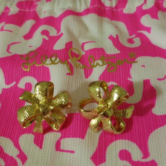 Lilly Pulitzer festive bow earrings 💝💝 - Picture 1 of 3